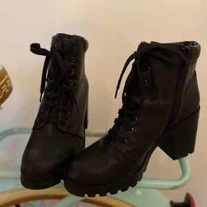 Black Combat Boots 🖤